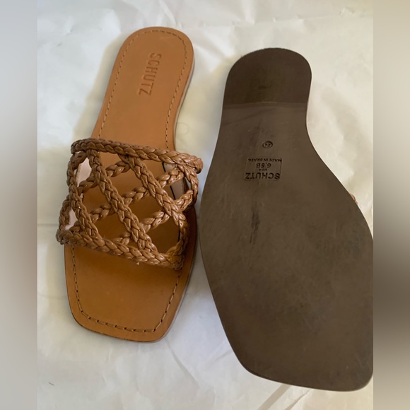 Sandals - Picture 2 of 3